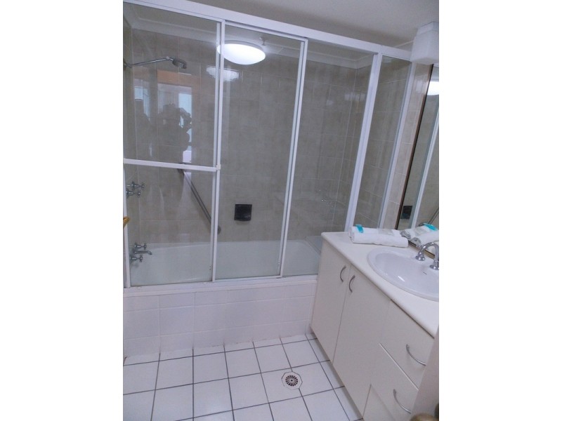 30 Laycock Street, Surfers Paradise QLD 4217