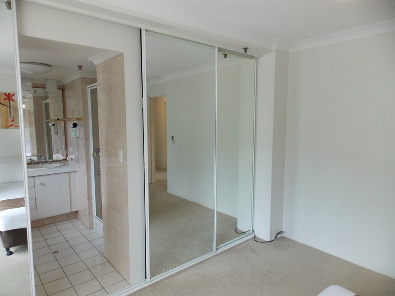 30 Laycock Street, Surfers Paradise QLD 4217