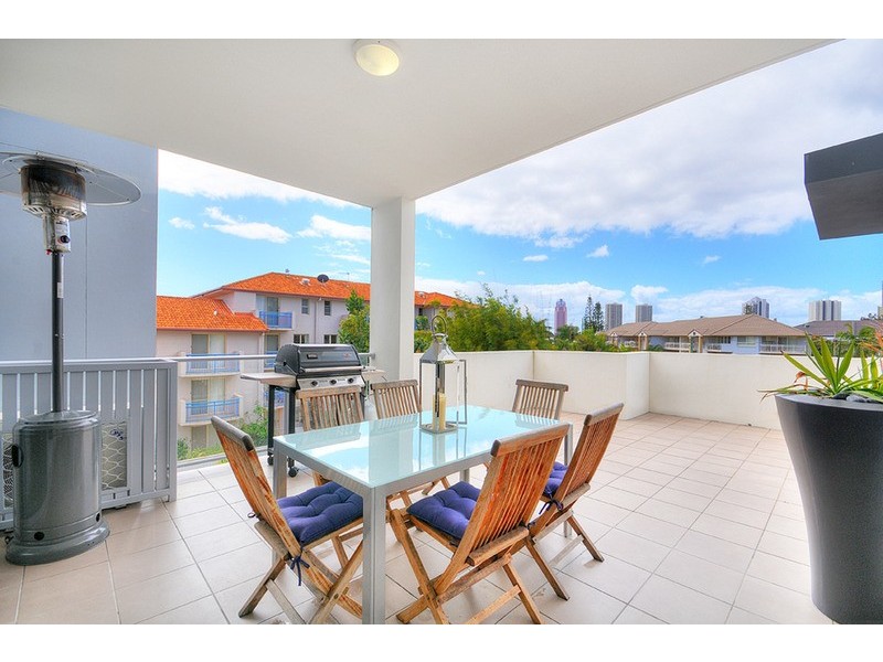43 Anembo Street, Surfers Paradise QLD 4217