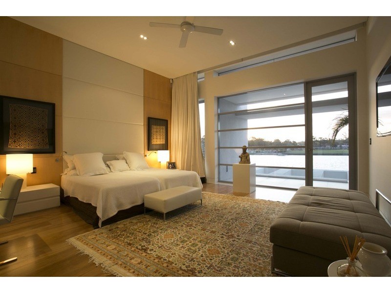 Paradise Waters QLD 4217