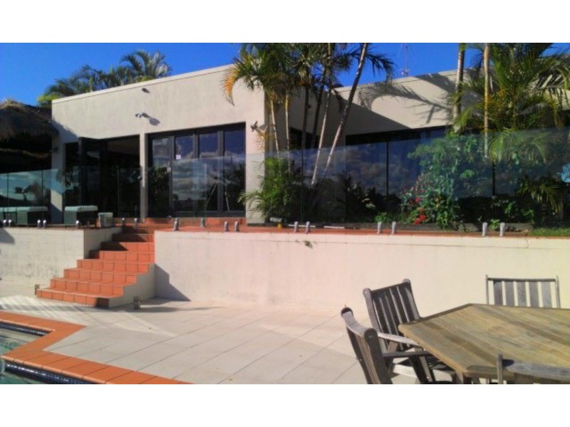 30 Tosti Street, Sorrento QLD 4217