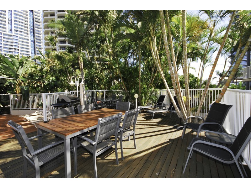 Costa D’Ora/21 Markwell Avenue, Surfers Paradise QLD 4217