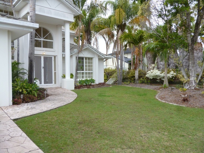 40 Cotlew  Street, Southport QLD 4215