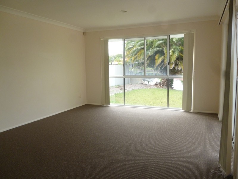 40 Cotlew  Street, Southport QLD 4215