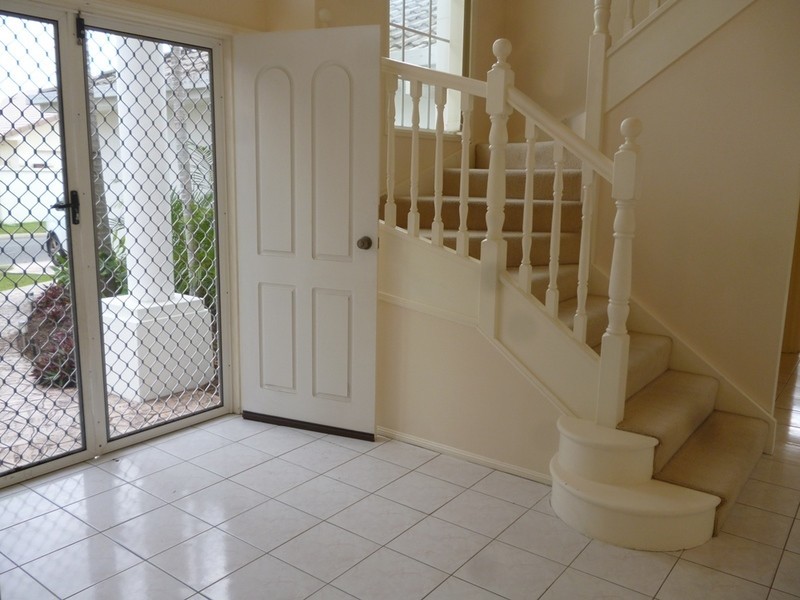 40 Cotlew  Street, Southport QLD 4215