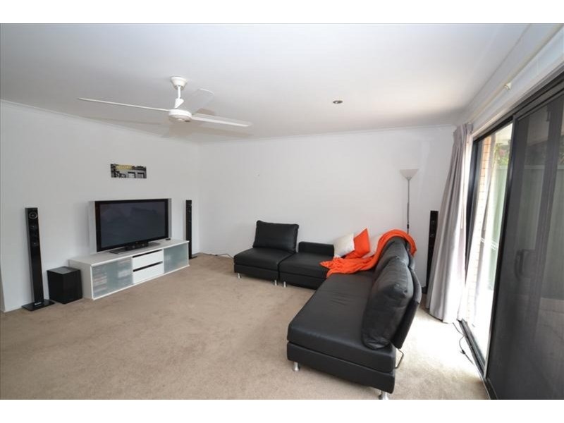 91 Salerno  Street, Isle Of Capri QLD 4217
