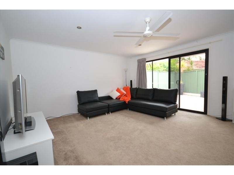 91 Salerno  Street, Isle Of Capri QLD 4217