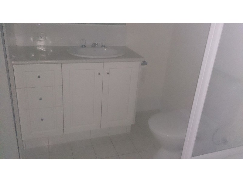 27 Walton  Street, Southport QLD 4215