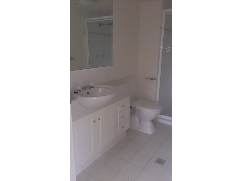 27 Walton  Street, Southport QLD 4215