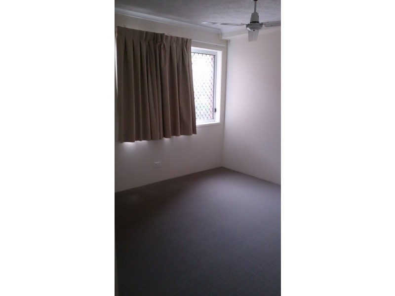 27 Walton  Street, Southport QLD 4215