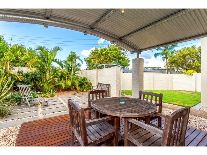 7 The Corso, Isle Of Capri QLD 4217