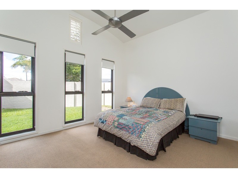 7 The Corso, Isle Of Capri QLD 4217