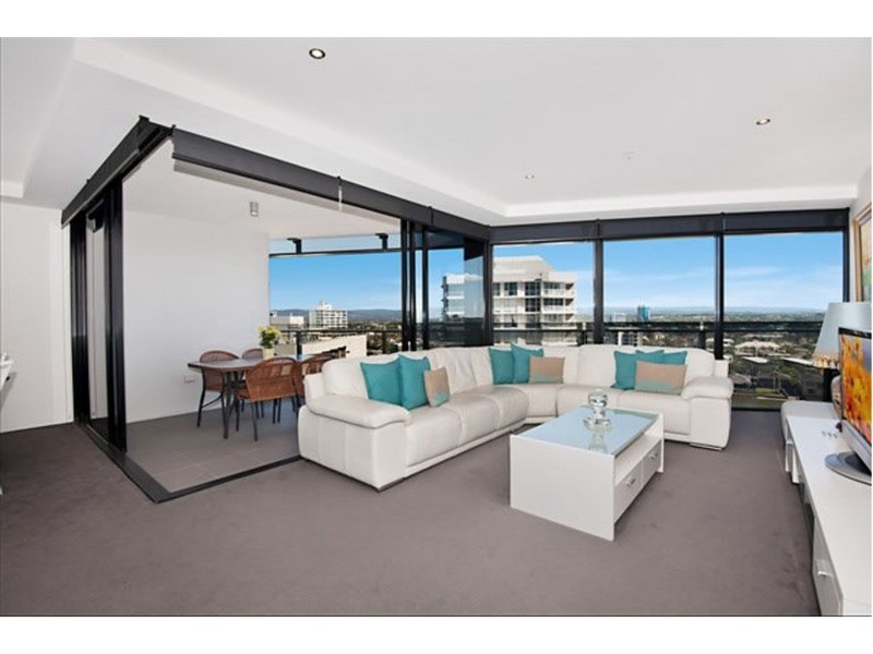 9 Ferny  Avenue, Surfers Paradise QLD 4217