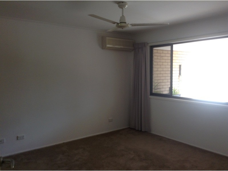 91 Salerno  Street, Isle Of Capri QLD 4217