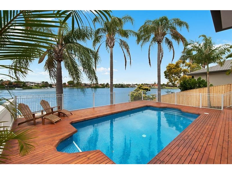 18 Argyle Crescent, Sorrento QLD 4217