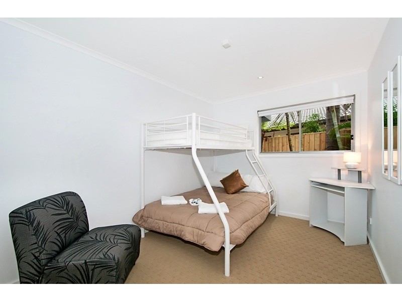 18 Argyle Crescent, Sorrento QLD 4217