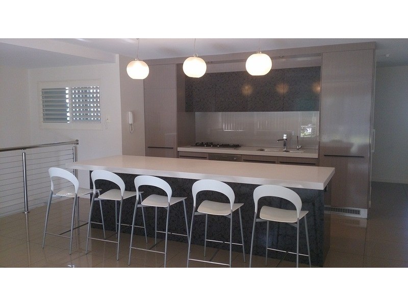 40A Watson Esplanade, Surfers Paradise QLD 4217