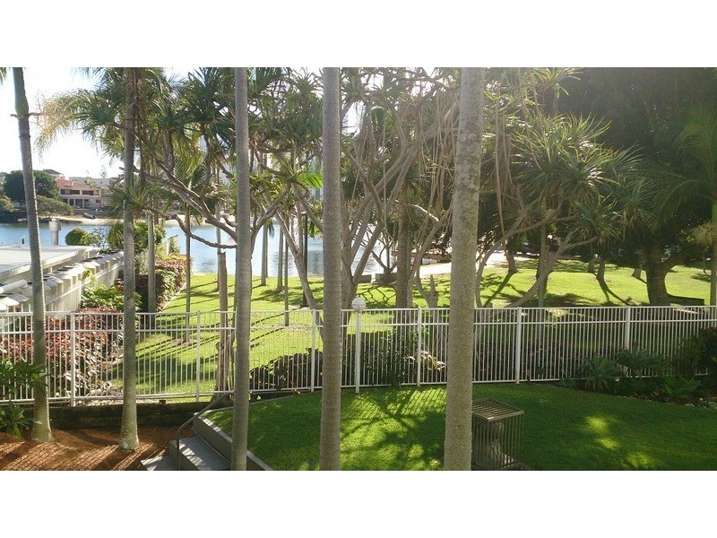 40A Watson Esplanade, Surfers Paradise QLD 4217