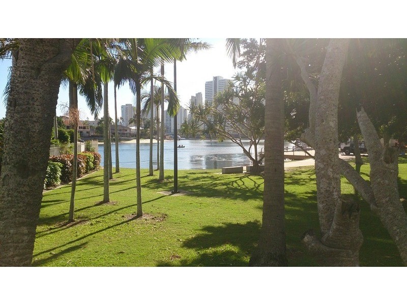 40A Watson Esplanade, Surfers Paradise QLD 4217