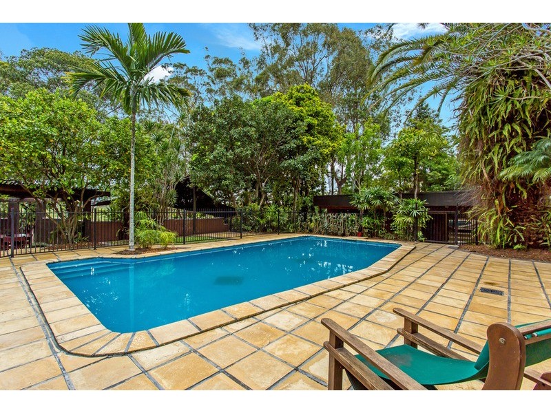 204 Cotlew  Street, Ashmore QLD 4214