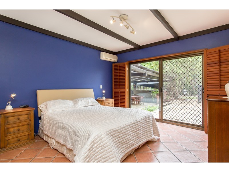 204 Cotlew  Street, Ashmore QLD 4214