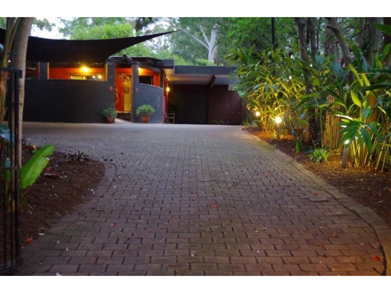 204 Cotlew  Street, Ashmore QLD 4214