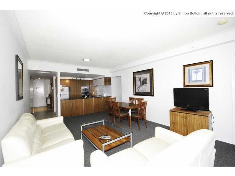 23 Ferny Avenue, Surfers Paradise QLD 4217