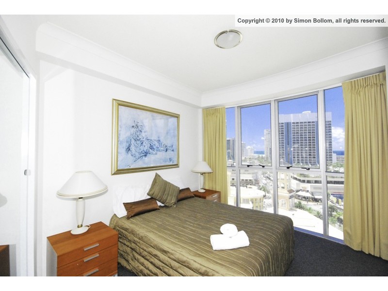 23 Ferny Avenue, Surfers Paradise QLD 4217