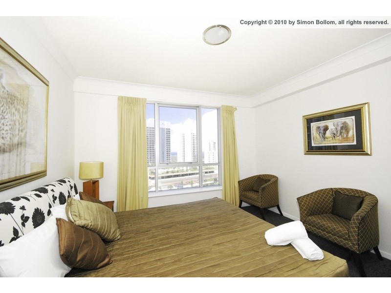 23 Ferny Avenue, Surfers Paradise QLD 4217