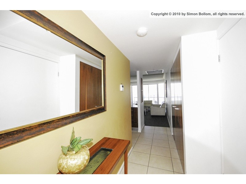 23 Ferny Avenue, Surfers Paradise QLD 4217