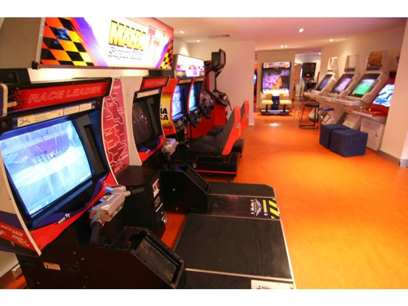 23 Ferny Avenue, Surfers Paradise QLD 4217