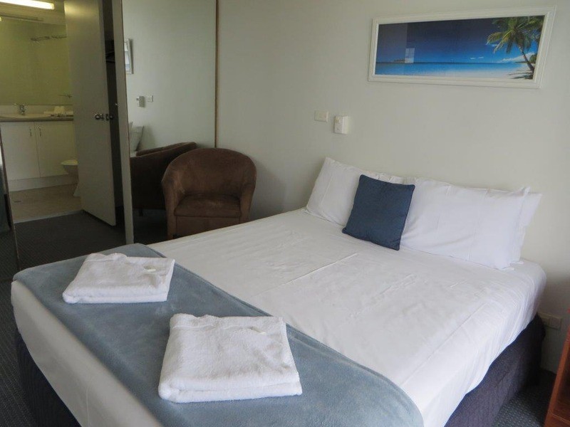 Aristocrat /19 Aubrey Street, Surfers Paradise QLD 4217