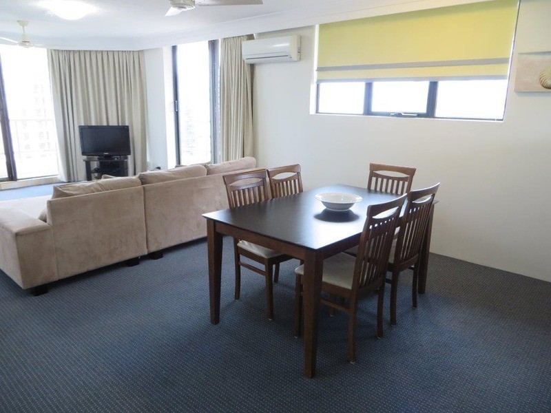 Aristocrat /19 Aubrey Street, Surfers Paradise QLD 4217