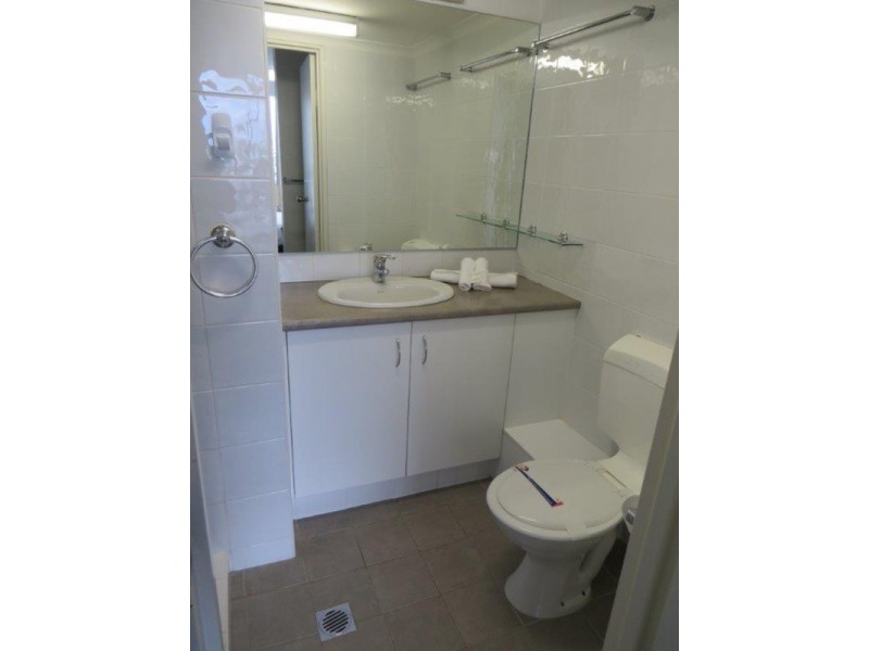Aristocrat /19 Aubrey Street, Surfers Paradise QLD 4217