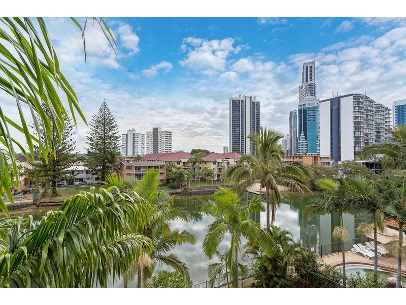 11/11 Paradise Island Drive, Surfers Paradise QLD 4217