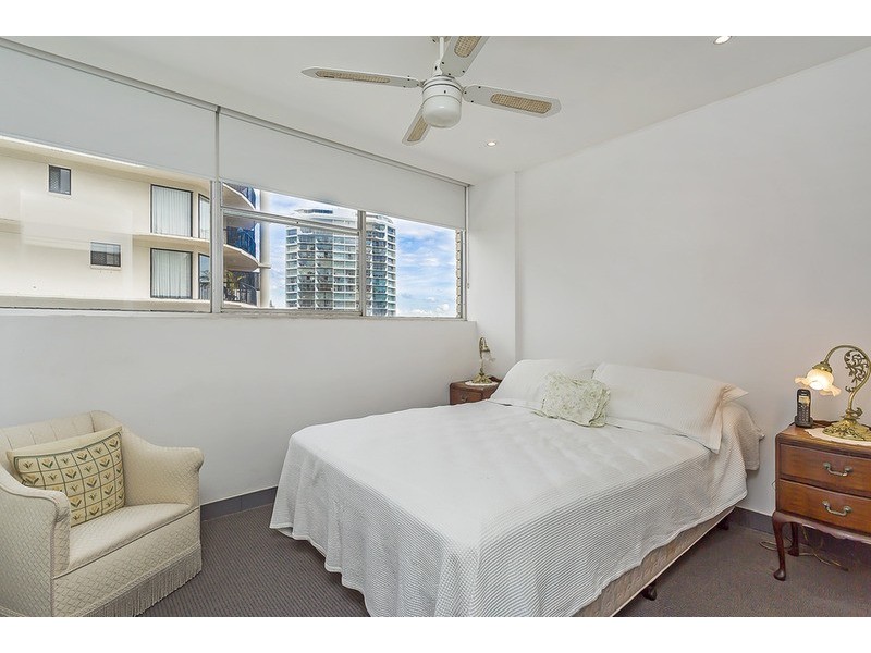 11/11 Paradise Island Drive, Surfers Paradise QLD 4217