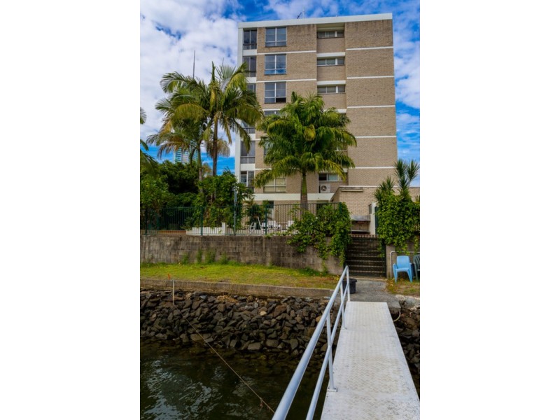 11/11 Paradise Island Drive, Surfers Paradise QLD 4217