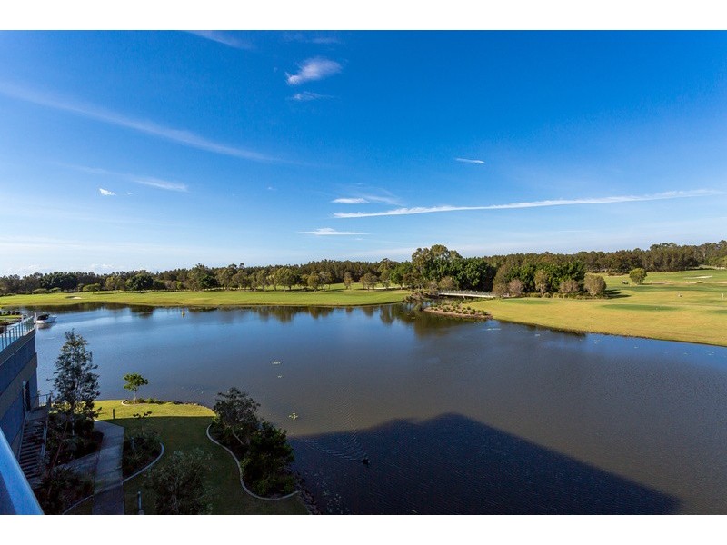 135 Lakelands Drive, Merrimac QLD 4226