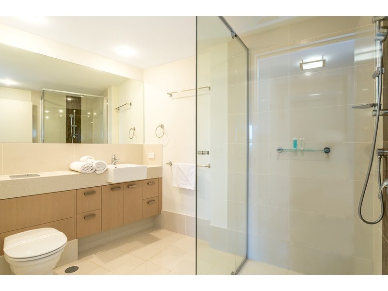 135 Lakelands Drive, Merrimac QLD 4226