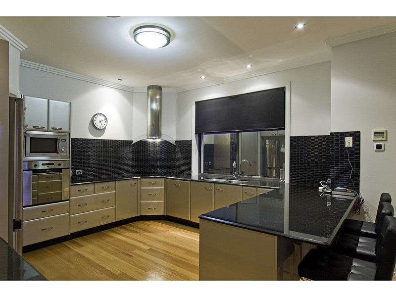 1/15 Pisa Court, Surfers Paradise QLD 4217