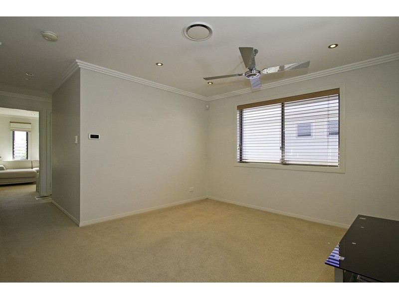 1/15 Pisa Court, Surfers Paradise QLD 4217