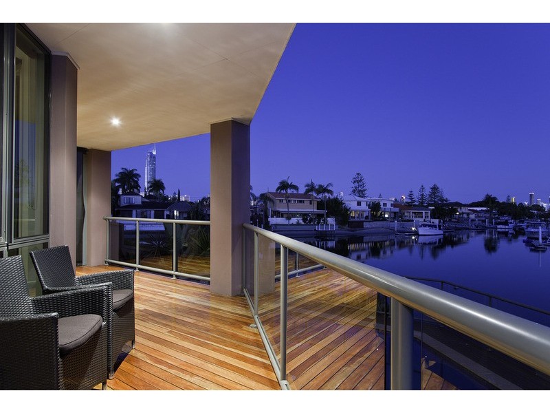 1/15 Pisa Court, Surfers Paradise QLD 4217