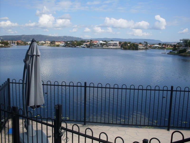 128 Port Jackson  Boulevard, Clear Island Waters QLD 4226