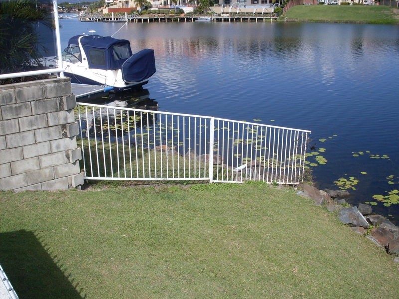 128 Port Jackson  Boulevard, Clear Island Waters QLD 4226