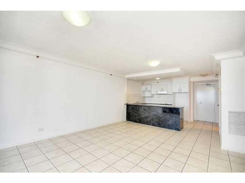28 Northcliffe Terrace, Surfers Paradise QLD 4217