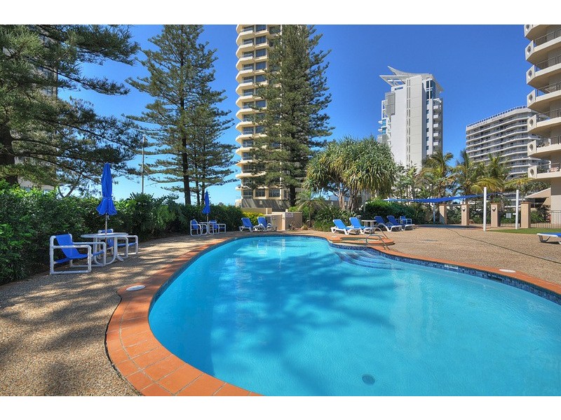 28 Northcliffe Terrace, Surfers Paradise QLD 4217