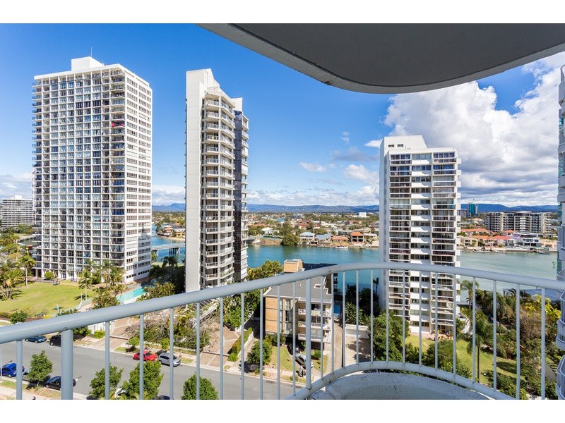 40/19 Riverview Parade, Surfers Paradise QLD 4217