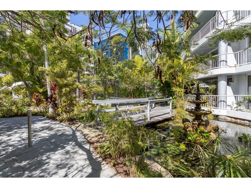 40/19 Riverview Parade, Surfers Paradise QLD 4217