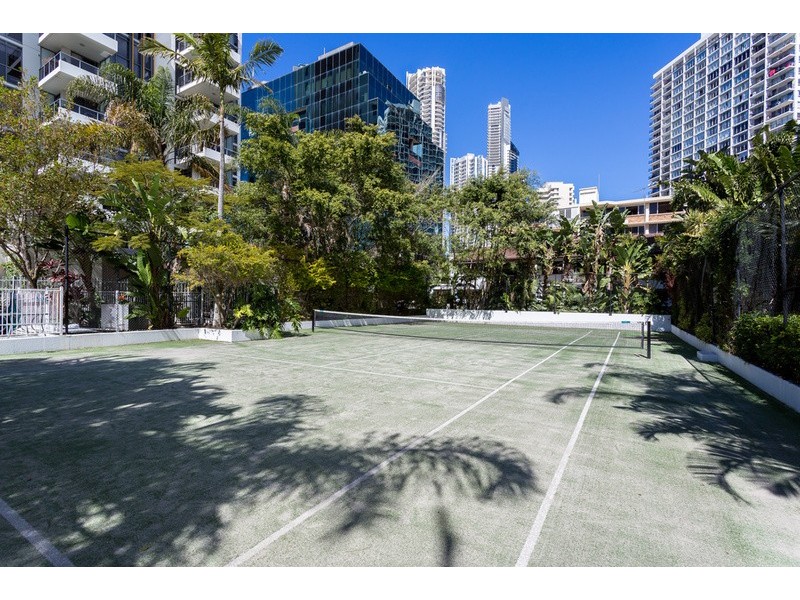 40/19 Riverview Parade, Surfers Paradise QLD 4217