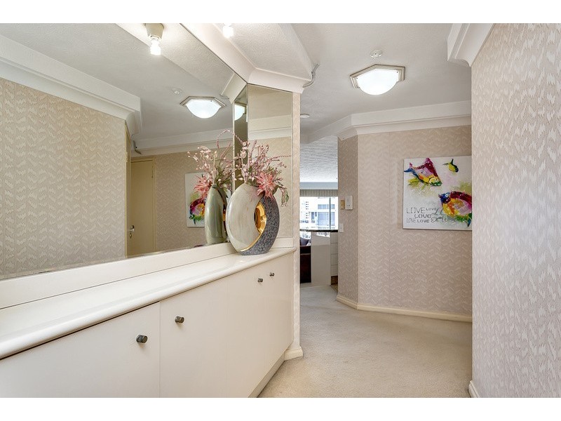 40/19 Riverview Parade, Surfers Paradise QLD 4217